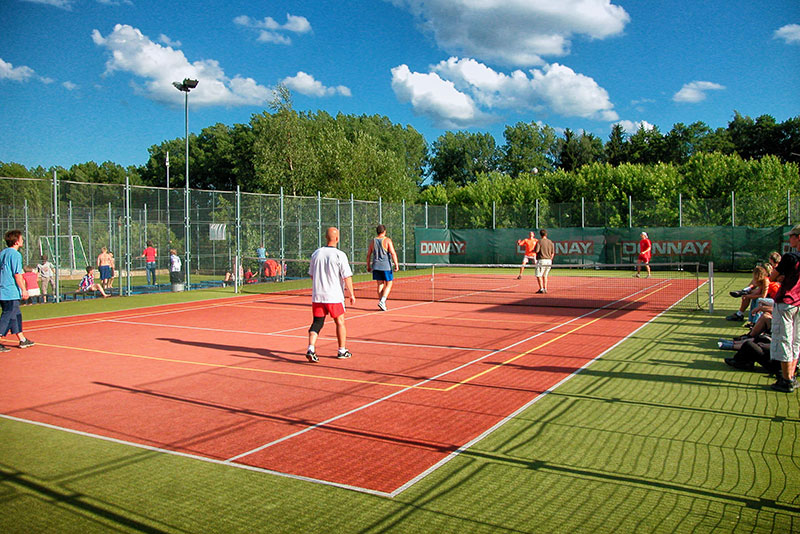 Holiday Park Vrchlabí - Liščí farma | sportoviště - tenisový kurt